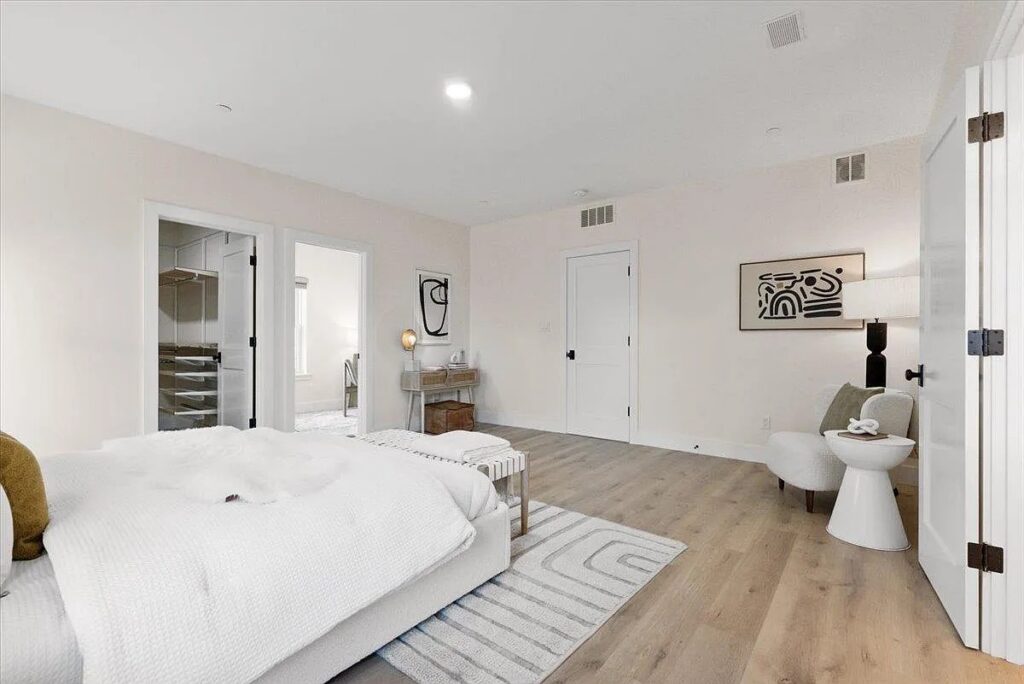 Laminate flooring by TrueCraft Flooring